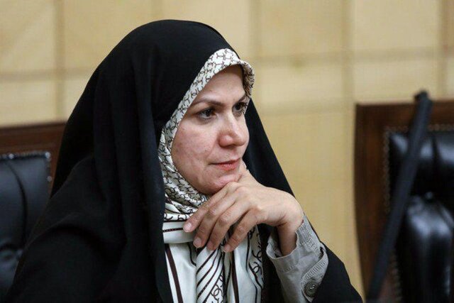 تخصیص ۵۰۰ میلیارد تومان برای بیمه زنان سرپرست خانوار در بودجه سال آینده