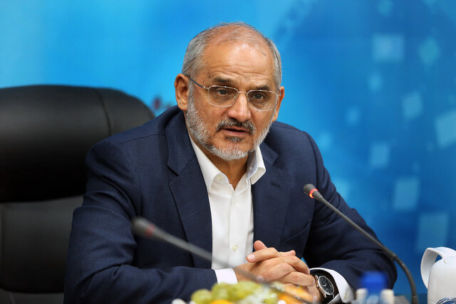 پیش بینی اینترنت رایگان برای دانش‌آموزان/ آموزش تعطیل نیست