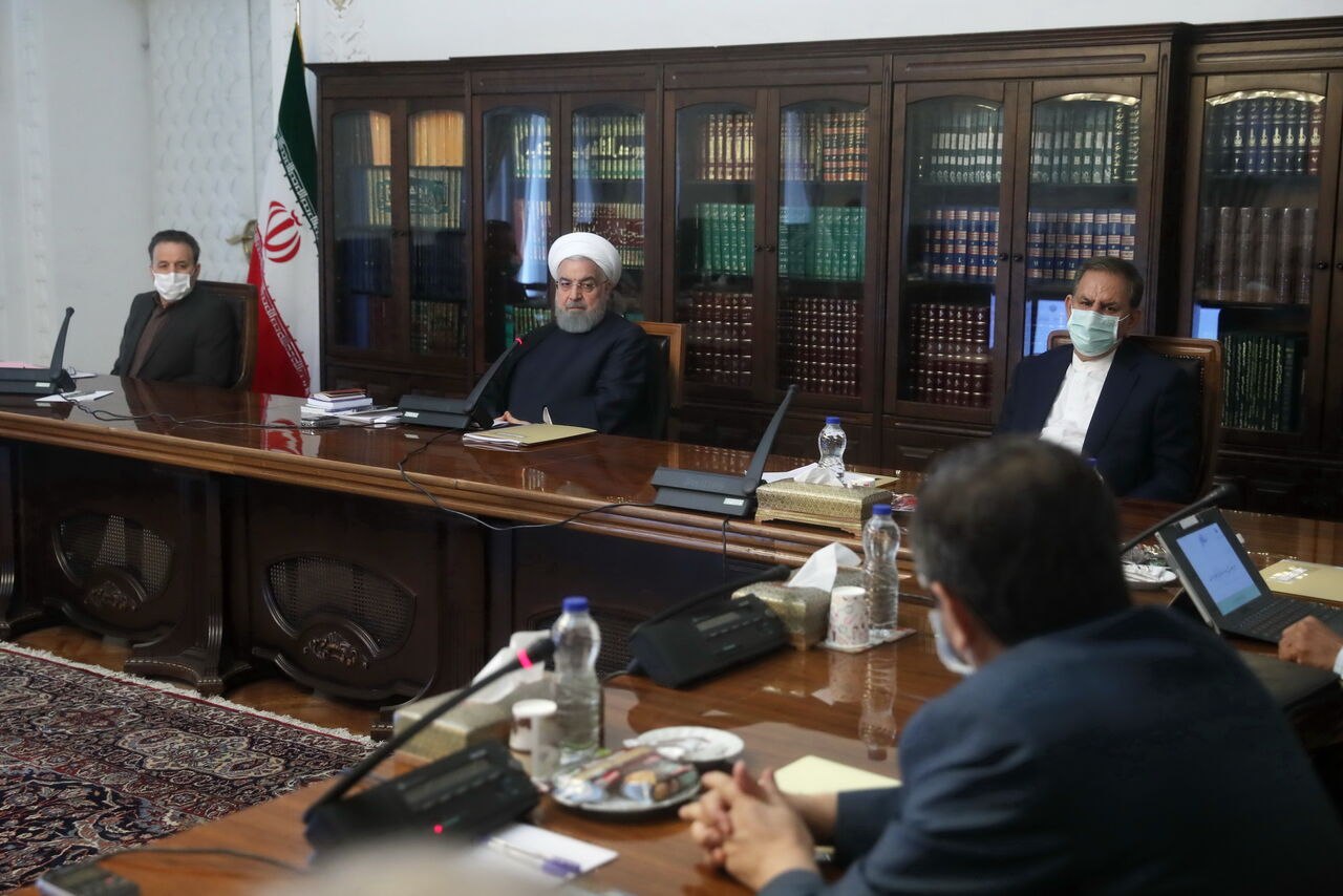 روحانی: شوک ایجاد شده در بازار ارز موقت و گذرا است