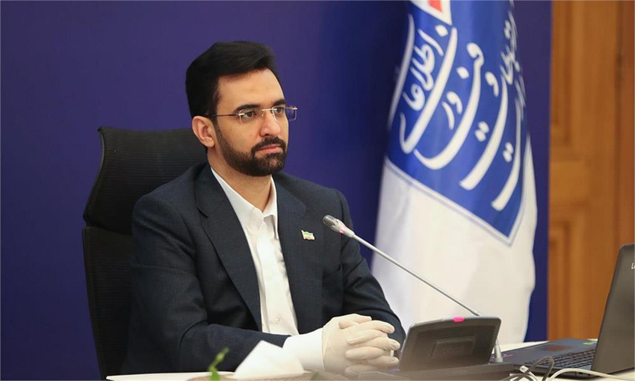 وزیر ارتباطات: فعالسازی بسته رایگان ۷۰۰ هزار معلم از ساعت ۲۰ امشب