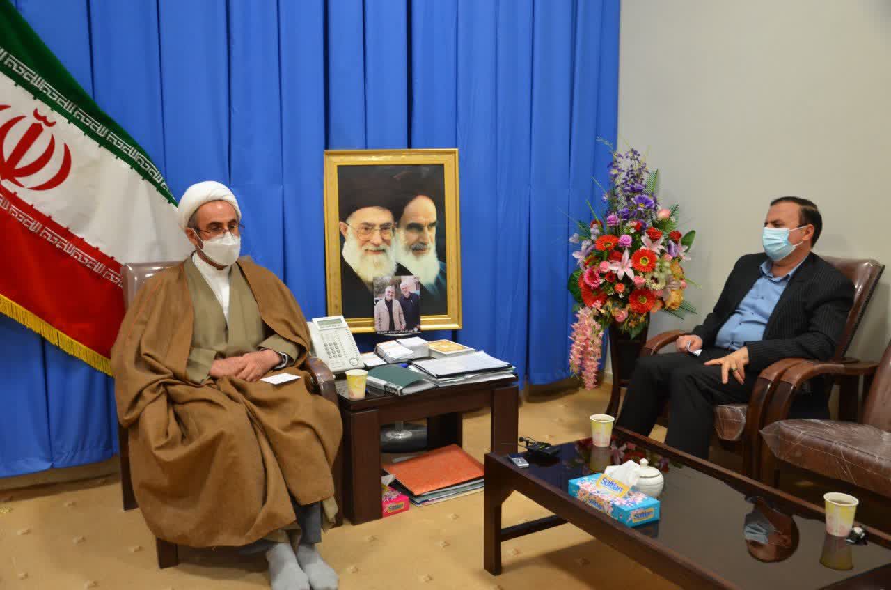 نماینده ولی فقیه در استان ایلام :      مسئولیت در نظام جمهوری اسلامی امانتی سنگین است که متناسب با توان افراد به آنها واگذار می شود /دغدغه ی اصلی مردم استان اشتغال، معیشت و تورم است