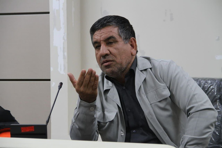 وقتی سیاست، لبخند می‌زند و طناب دارِ نخبگان می‌بافد