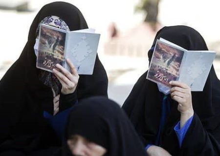 طنین دلنشین دعای عرفه در ۵ بقعه متبرکه ایلام
