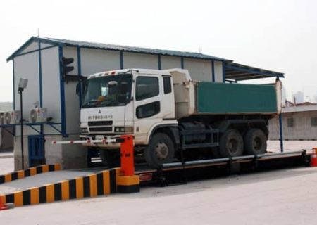 صحت‌سنجی ۷۶ باسکول سنگین جاده‌ای در ایلام