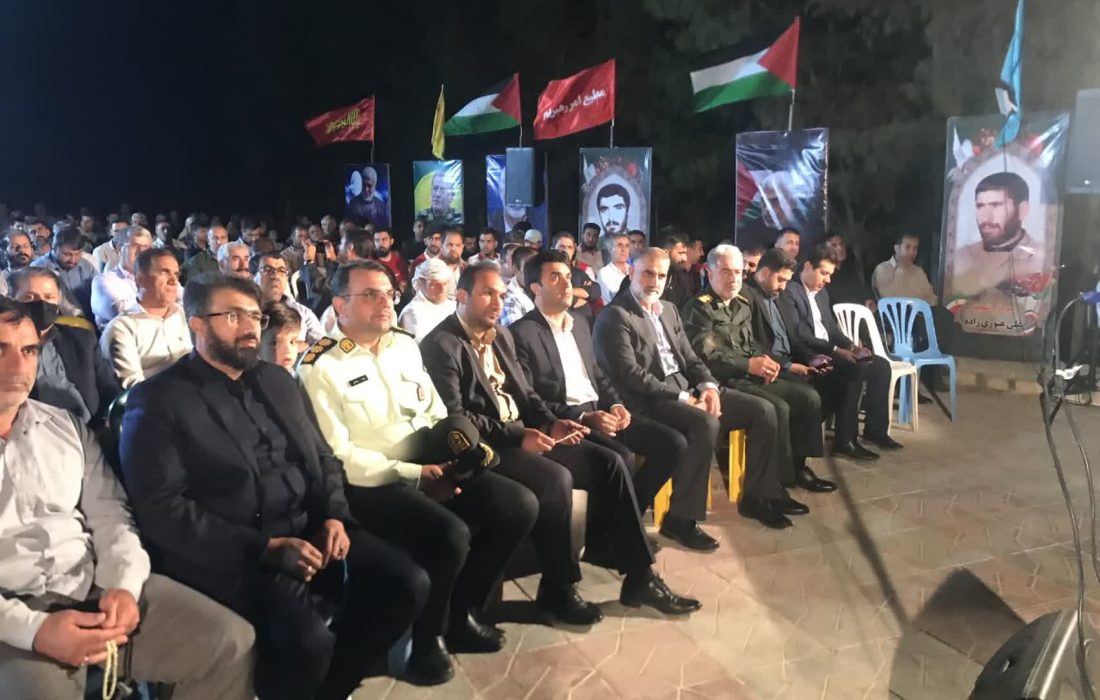 یادواره ۷۲ شهید بمباران سال ۶۴ ملکشاهی برگزار شد