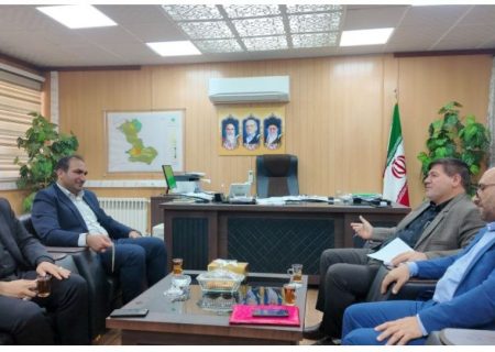 مدیرکل بنیاد شهید و امور ایثارگران استان ایلام در دیدار با مسئولان مهران: