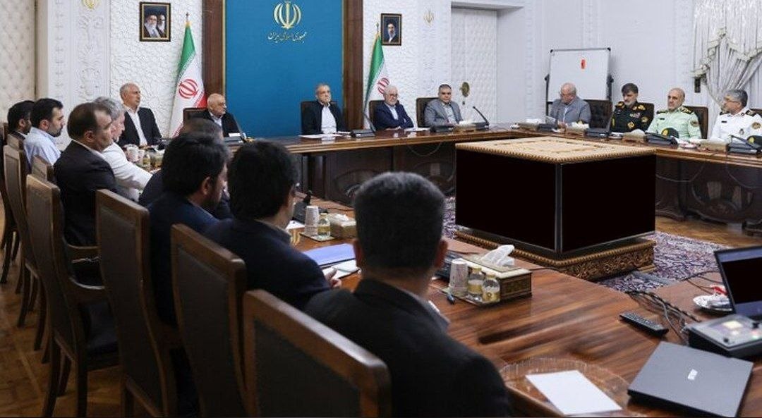 پزشکیان: مردم باید در جریان ابعاد سیاست‌های مدیریت سوخت قرار گیرند