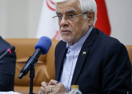 عارف: بنزین ۱۰ هزار تومانی قرار بود در دهه نخست اسفند اجرایی شود